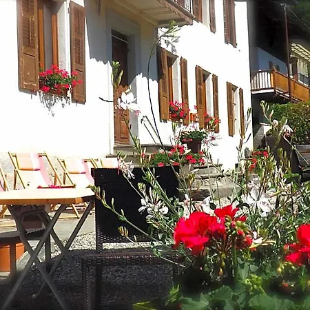 Hotel Viallet 2*
